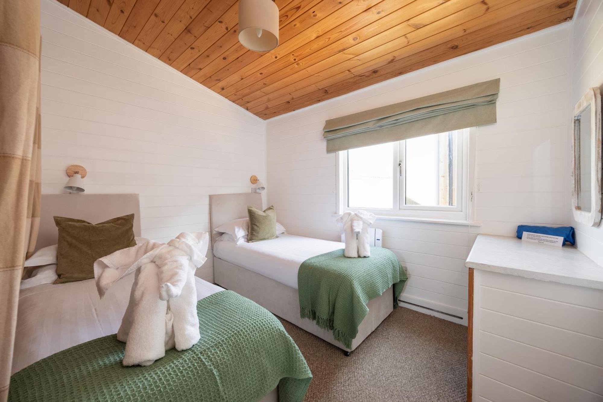 West Chalet At Tapnell Farm ยาร์มัธ ภายนอก รูปภาพ